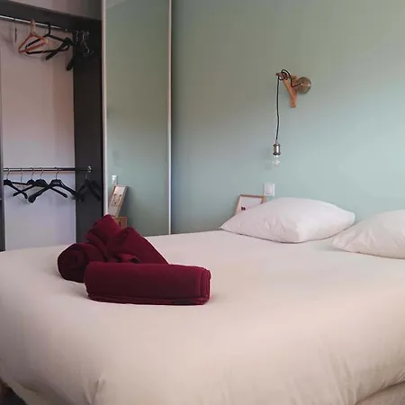Pleasant Cocoon Comfortable And Bright 몽펠리에